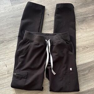 FIGS YOLA SKINNY SCRUB PANTS STRAIGHT LEG